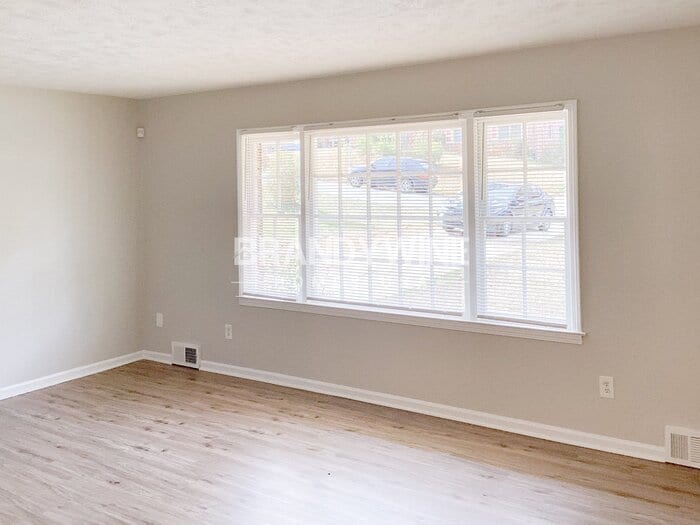 Building Photo - 2336 Columbia Woods Ct