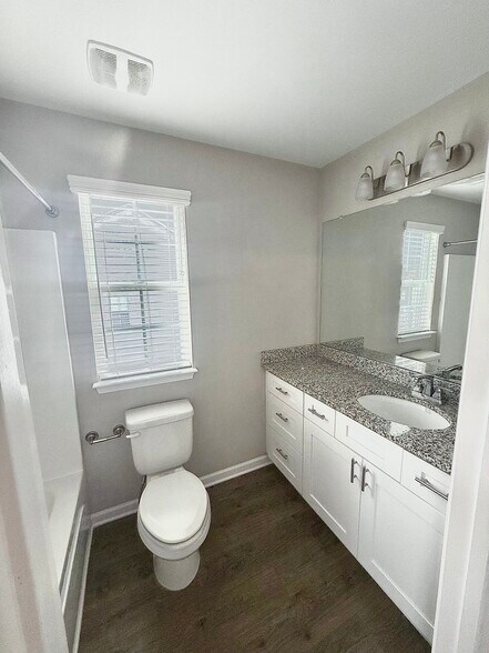 Building Photo - 338 Kristen Ct