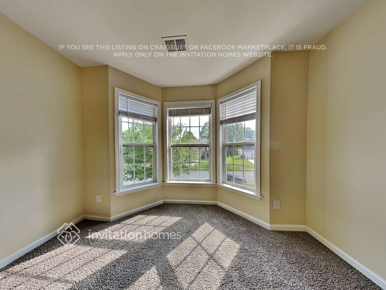 Building Photo - 10911 Chastain Parc Dr