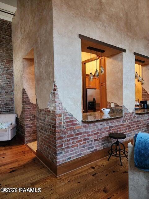 Building Photo - 307 N Main St