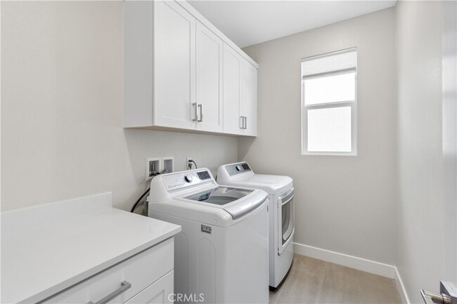 Building Photo - 156 Chorus