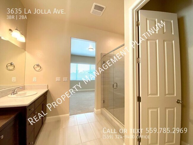 Building Photo - 3635 La Jolla Ave