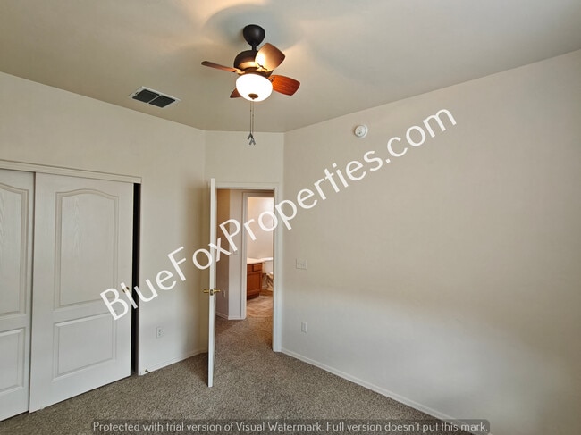 Building Photo - 2229 W Morning Dream Ln