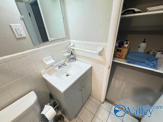 Building Photo - 522 Lisa Ln NW