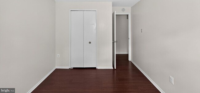 Building Photo - 9814 Rainleaf Ct