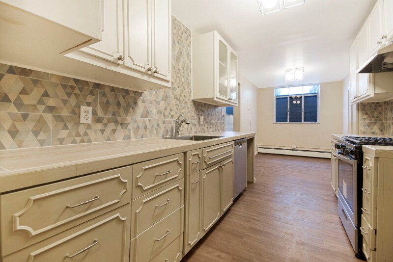 Building Photo - 1375 N Williams St