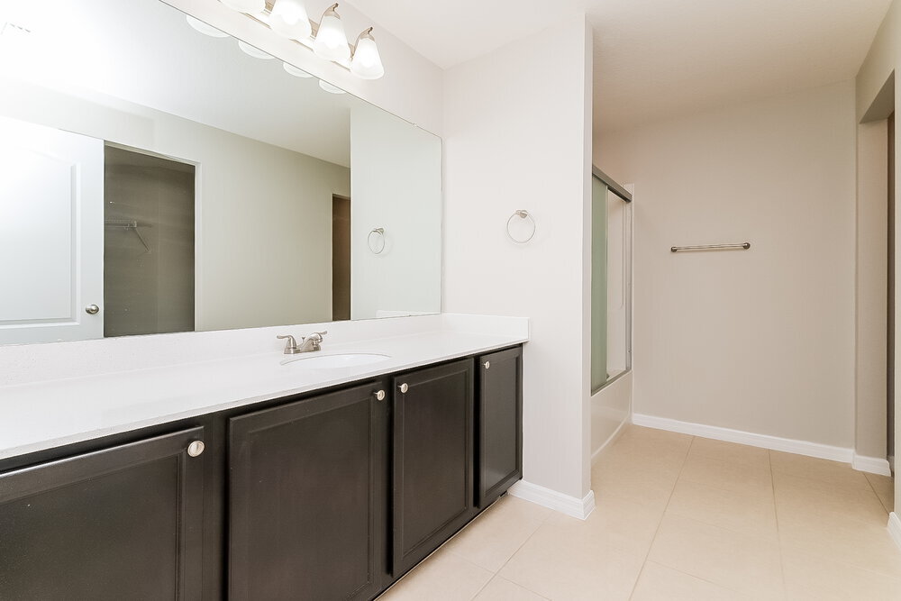 Building Photo - 8548 Silverbell Loop