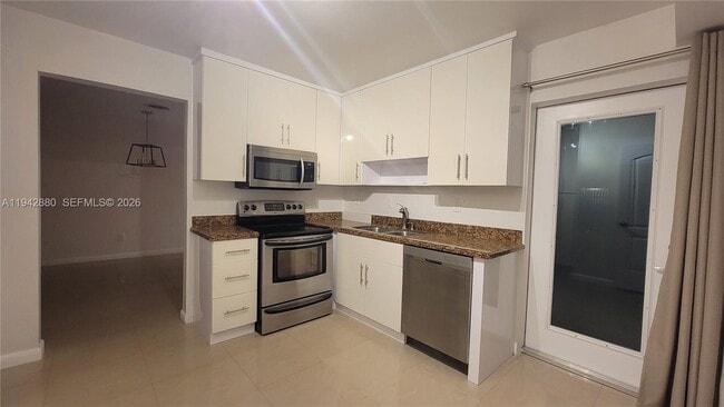 Building Photo - 670 NE 179th Terrace