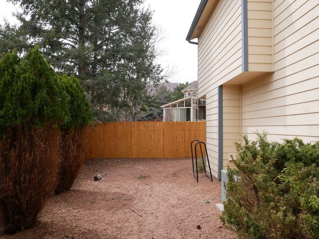 Building Photo - Mountain Shadows 3 Bedroom, 2.5 Bath House...