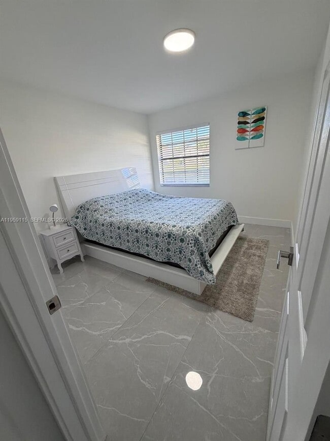 Building Photo - 920 Monticello Ave