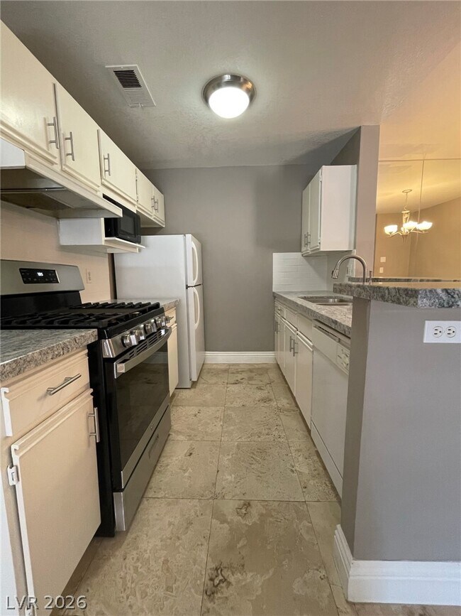 Building Photo - 2200 S Fort Apache Rd