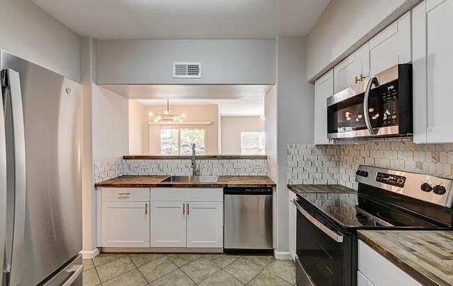 Building Photo - Modern 2-Bedroom Condo in Gated Southwest Las Vegas Community!