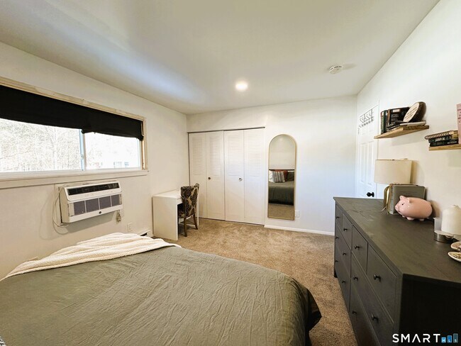 Building Photo - 18 Harry Brook Village