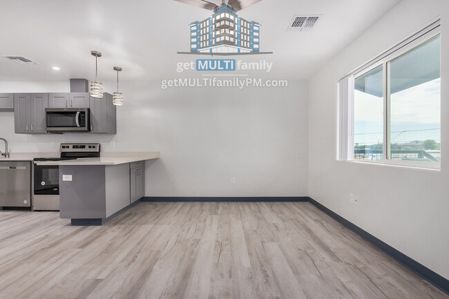 Building Photo - Modern 1-Bed 1-Bath Apartment Built in 2024