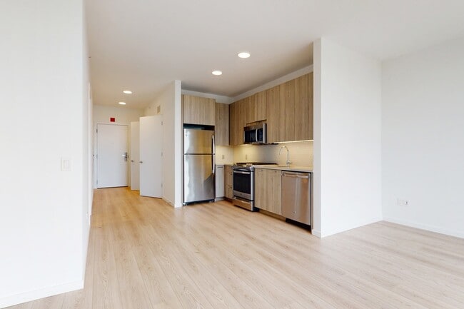 Interior Photo - Solstice on the Park