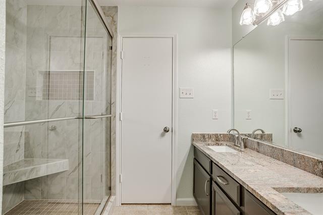 Building Photo - 10601 Cobblestone Dr