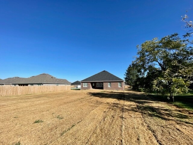 Building Photo - 912 Cook St