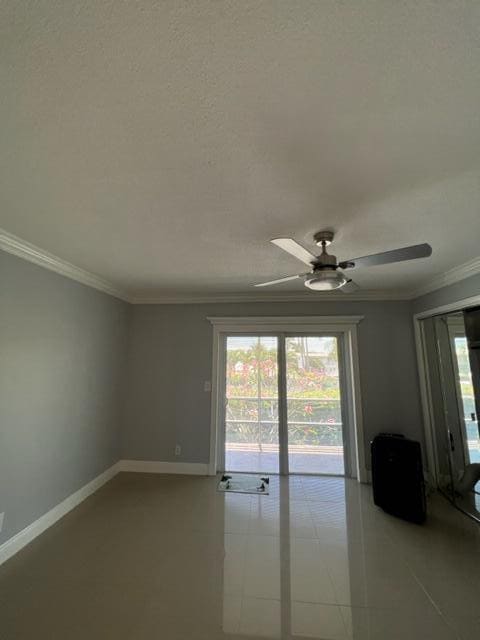 Building Photo - 800 Horizon W