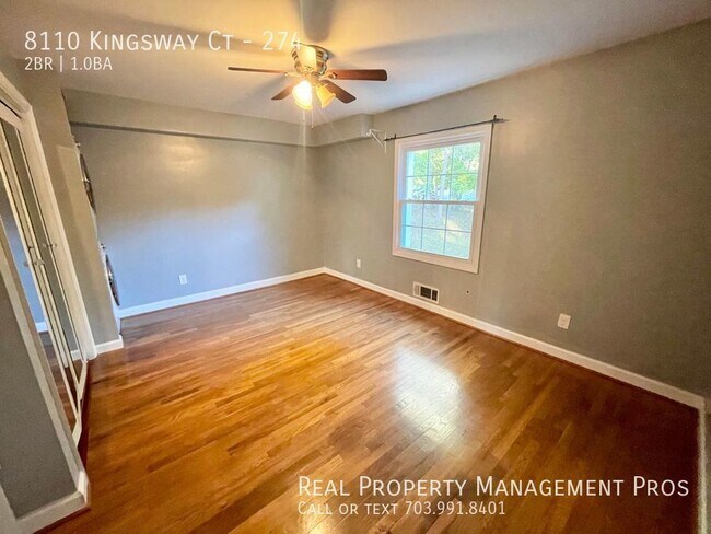 Building Photo - UPDATED 2 BEDROOM HOME - PRVATE BACK YARD ...