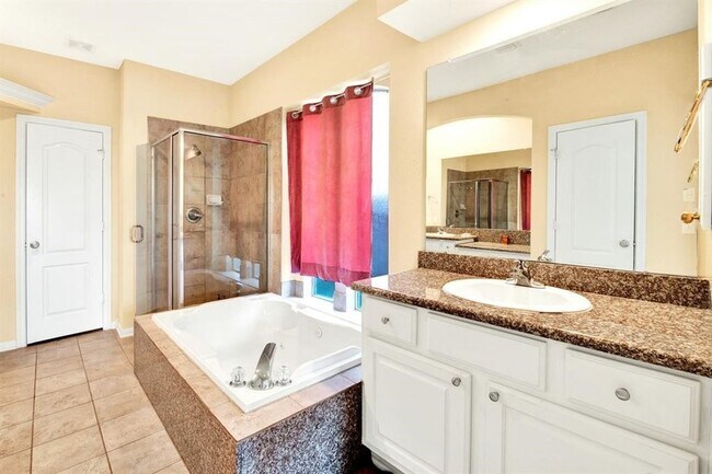 Building Photo - 25431 Hall Meadow Ln