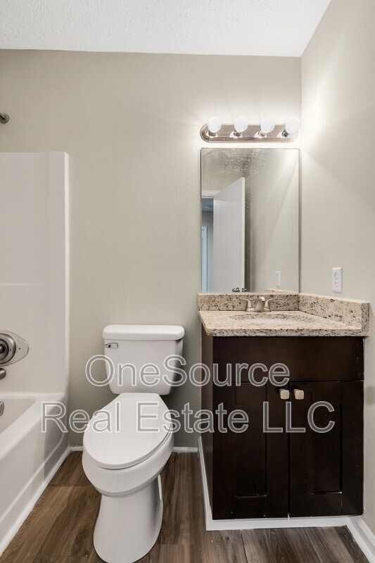Building Photo - 2963 Lakemont Dr SW