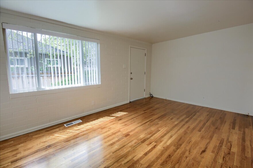 Building Photo - 1452 S 300 E