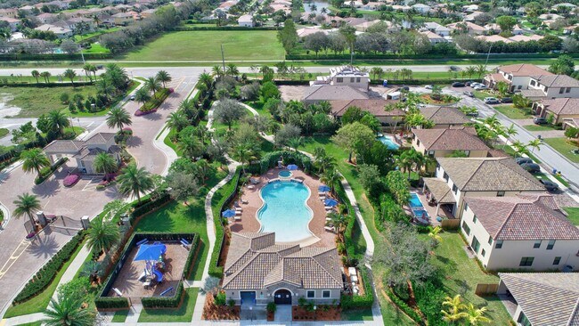 Building Photo - 8979 Gulf Run Way