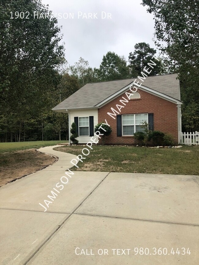 Building Photo - 1902 Harrison Park Dr