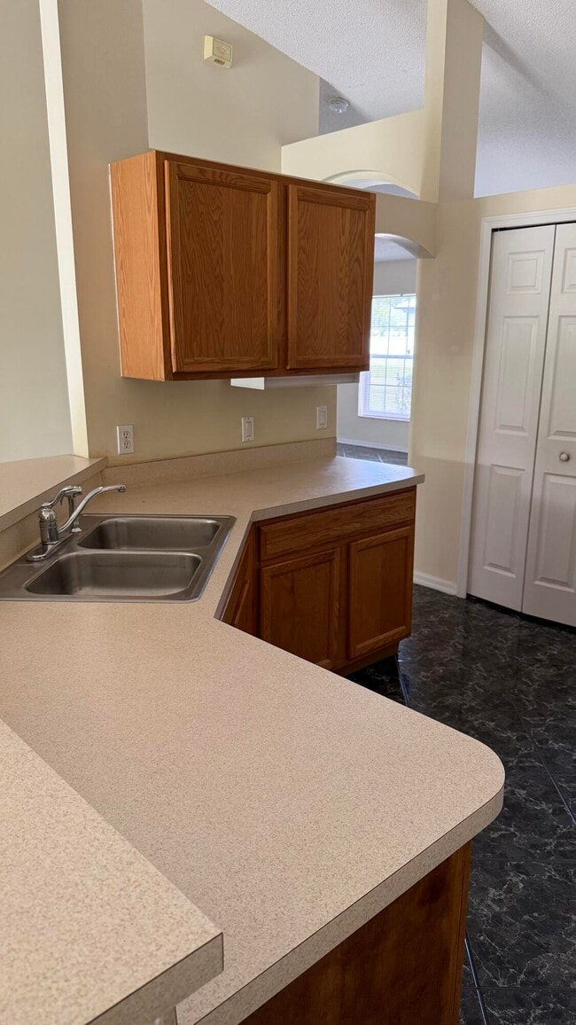 Building Photo - 5529 NW North Lundy Cir