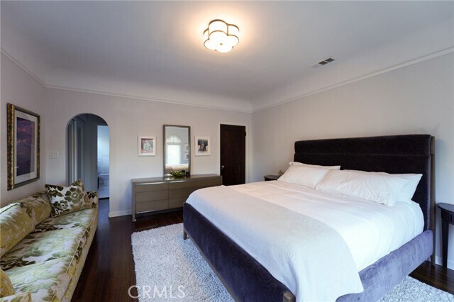 Building Photo - 1949 N Catalina St