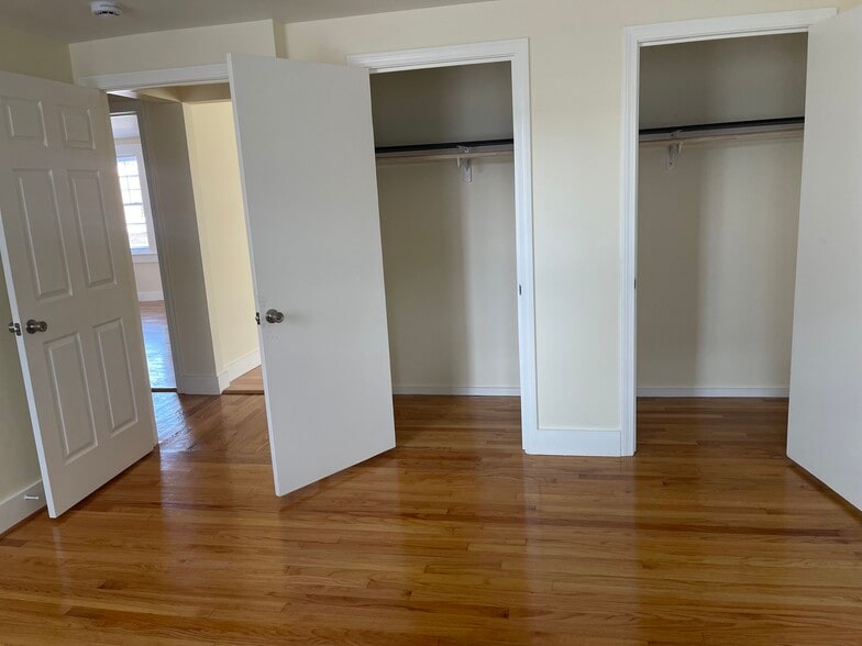 2 bedroom - 528 Chapel St