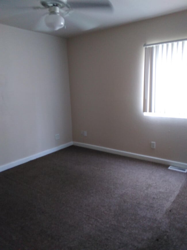 Building Photo - 701 S James St