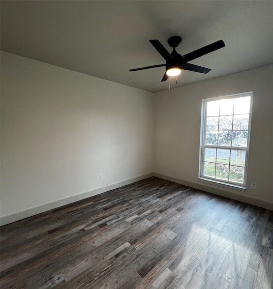 Building Photo - 2505 Clearwood Dr