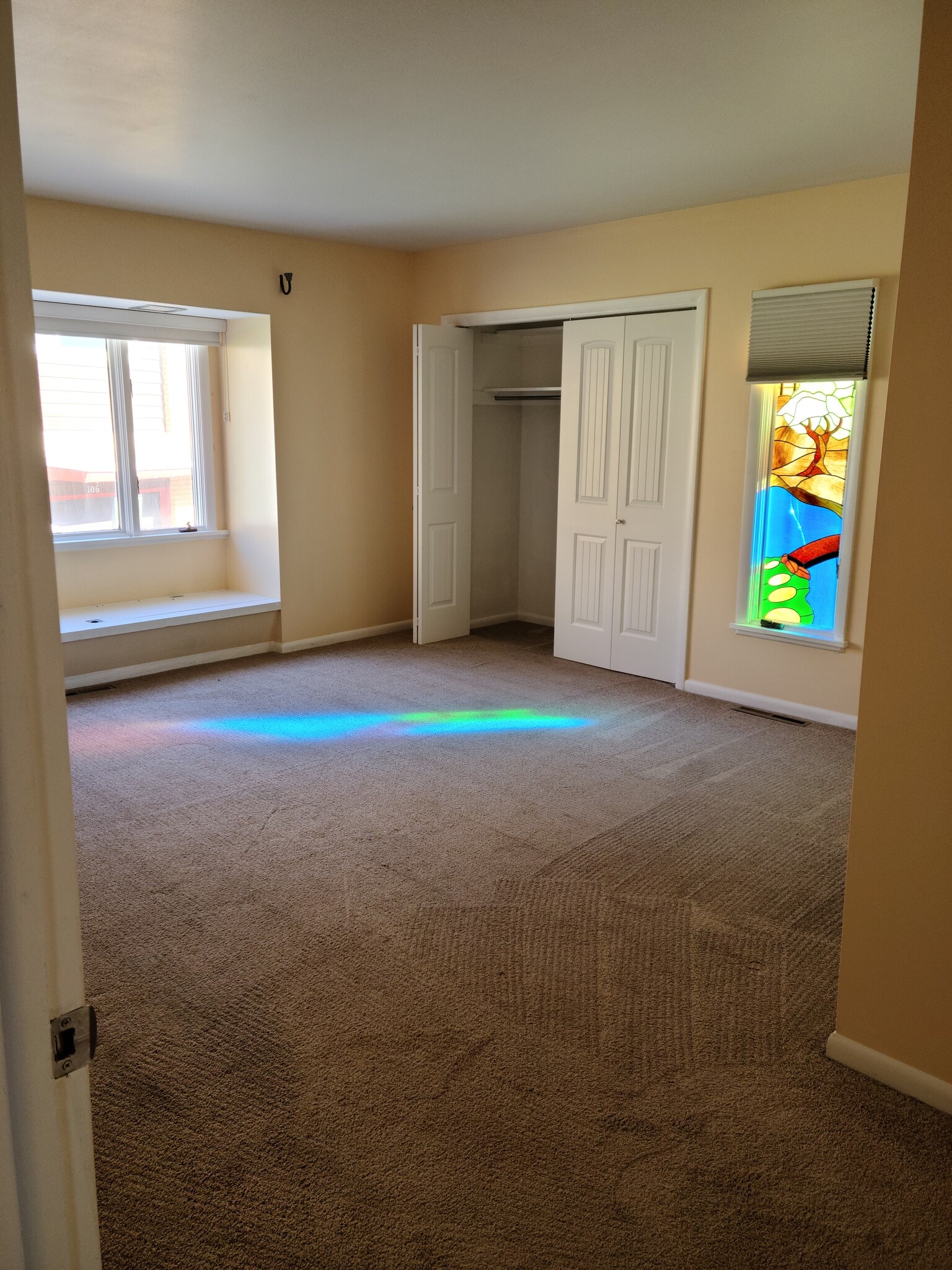 master bedroom - 104 Stanford Ave