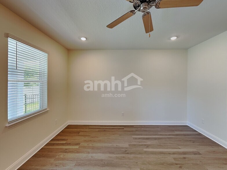Building Photo - 952 Grafton Ridge Dr