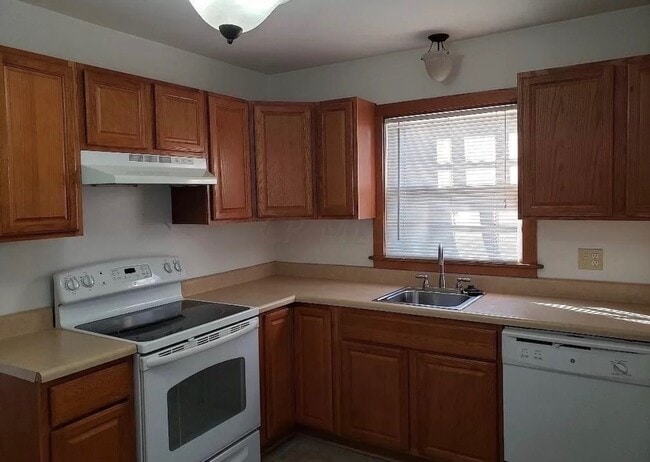 Building Photo - 363 N 21st St
