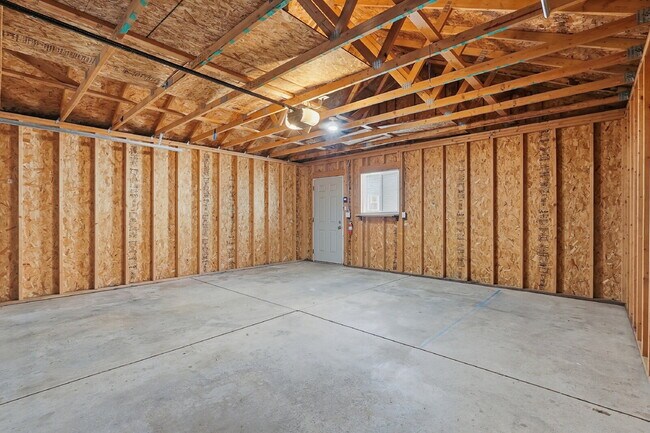 Building Photo - $2,245.95, 3 Beds - 3.5 Bath, Single Family Home in Colorado Springs with 2 Car Attached Garage!