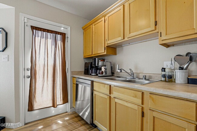 Building Photo - 12928 Alfredo Apodaca Dr