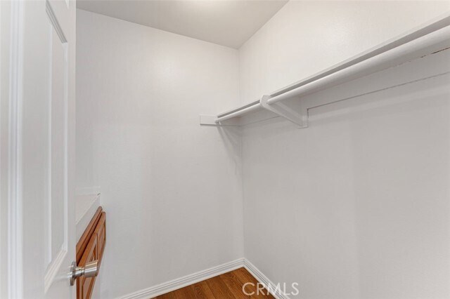 Building Photo - 3036 Knollwood Ave