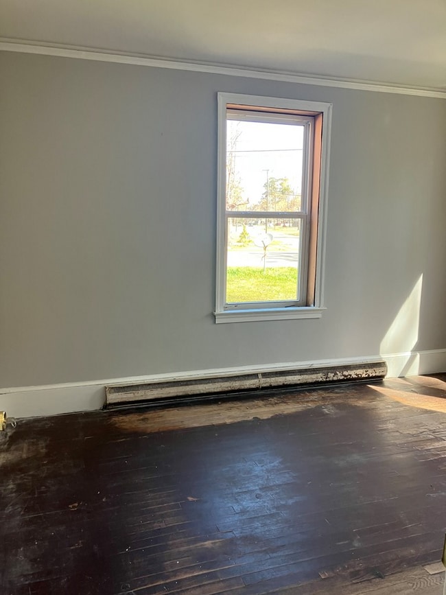 Building Photo - 304 Loring Dr