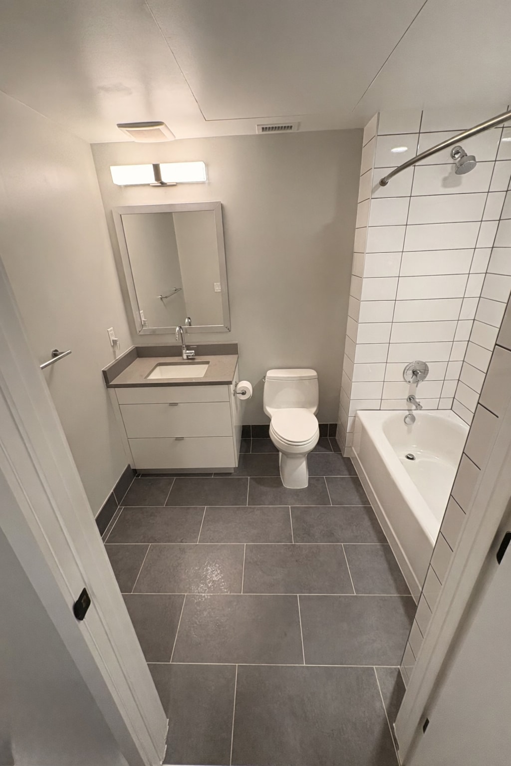 Guest Room Bath - 1300 4th St SE