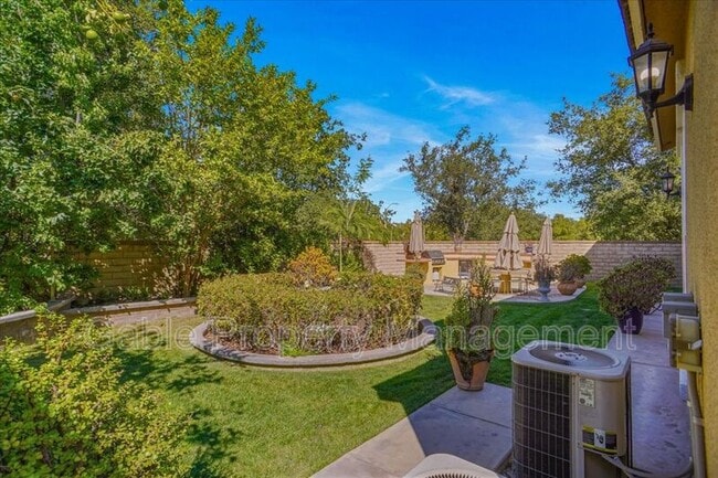 Building Photo - 26155 Lone Rock Ct