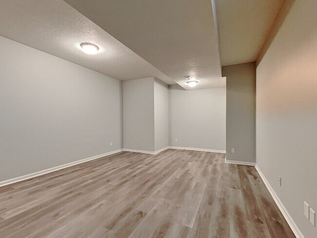 Building Photo - 4221 Woodland Ave