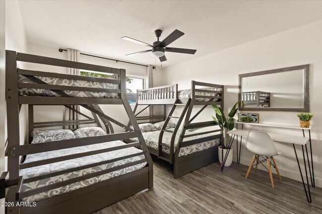 Building Photo - 423 N 73rd Pl