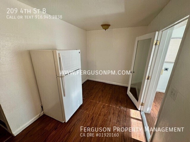 Building Photo - 209 4th St