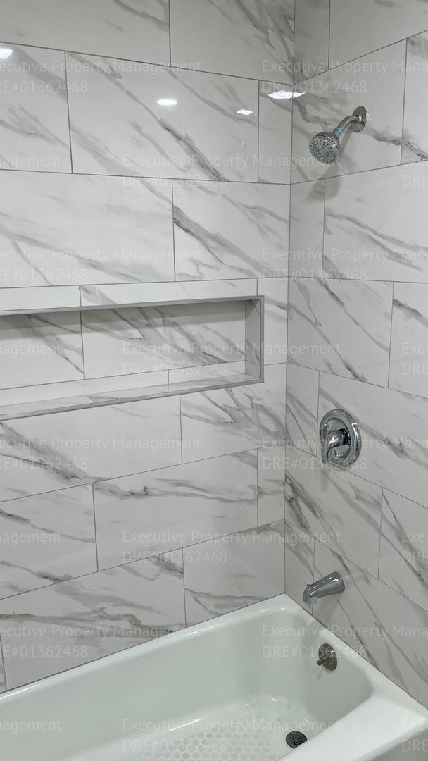 Building Photo - Remodeled 3 bedroom/ 2 bathroom home *MOVE IN SPECIAL OAC*