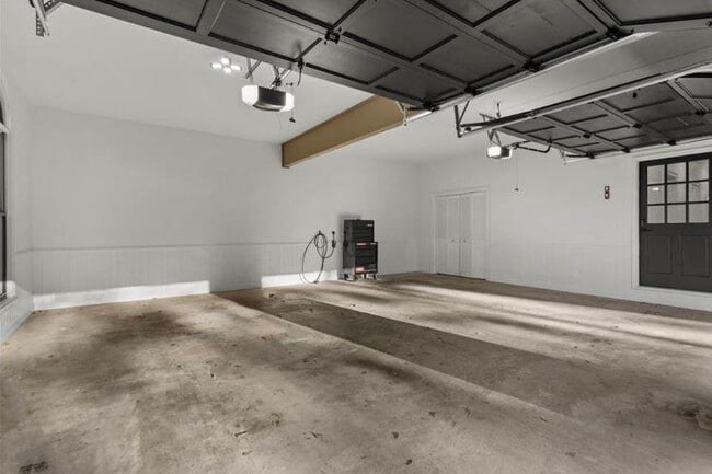 Building Photo - 5425 Hoylake Ct