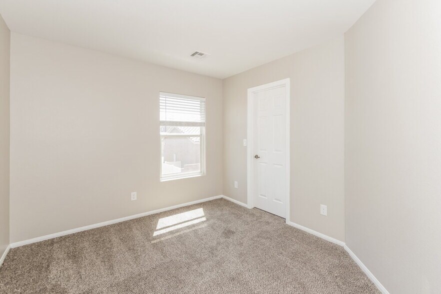 Building Photo - 561 Fork Mesa Ct