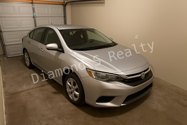 Building Photo - **MOVE IN SPECIAL!** Brand New Build - Conveniently Located near National and Kearney