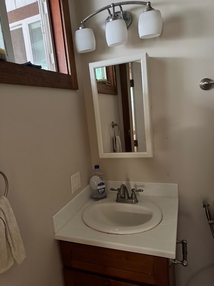 Building Photo - 2739 Hillside Ave